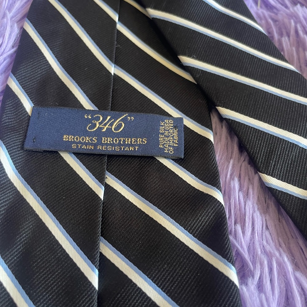 346 Brooks Brothers necktie